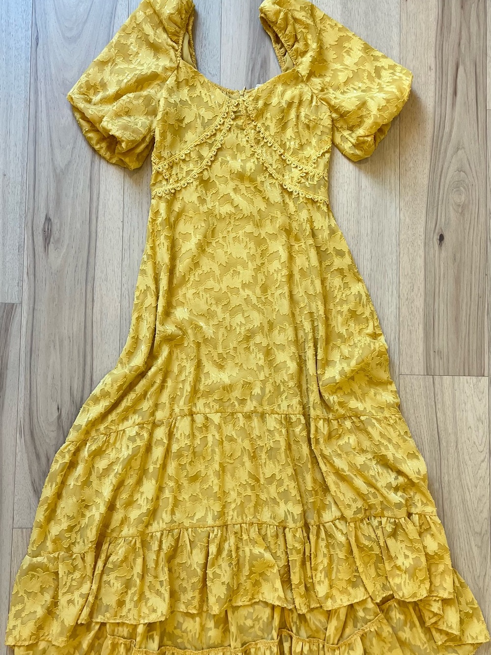 Mia Joy RARE 💛 Yellow Puff-Sleeve Tiered Dress